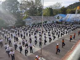 Siswa praktik industri